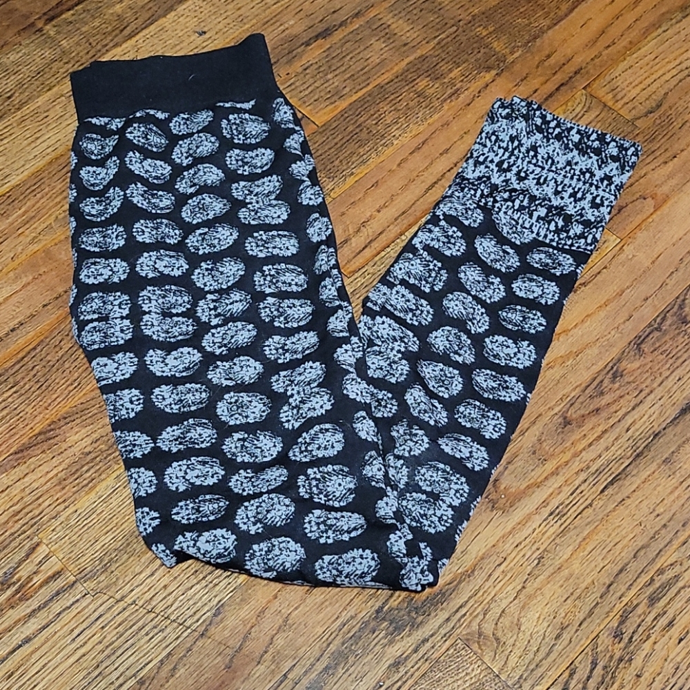 Womens Black and Gray Fashion Leggings Size S/M